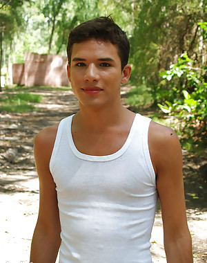 Latino Twinks Pictures